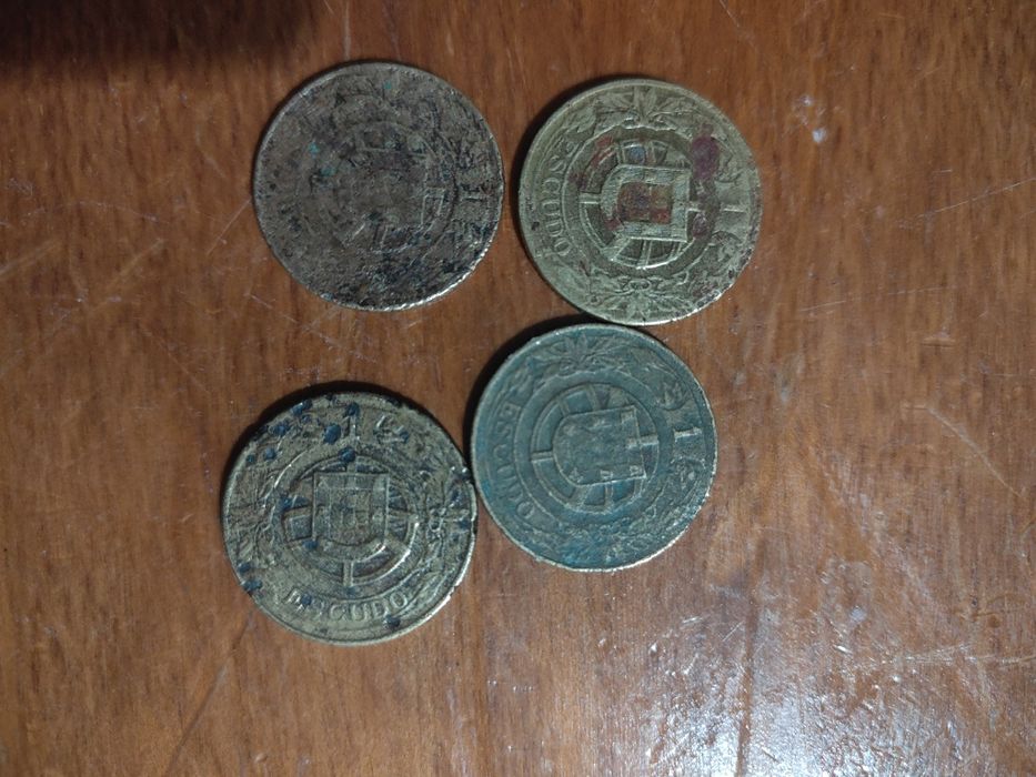 Notas moedas antigas
