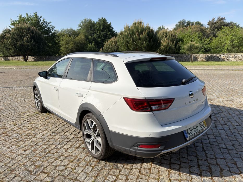 Seat Leon ST 1.6tdi 110cv X-Perience 110cv