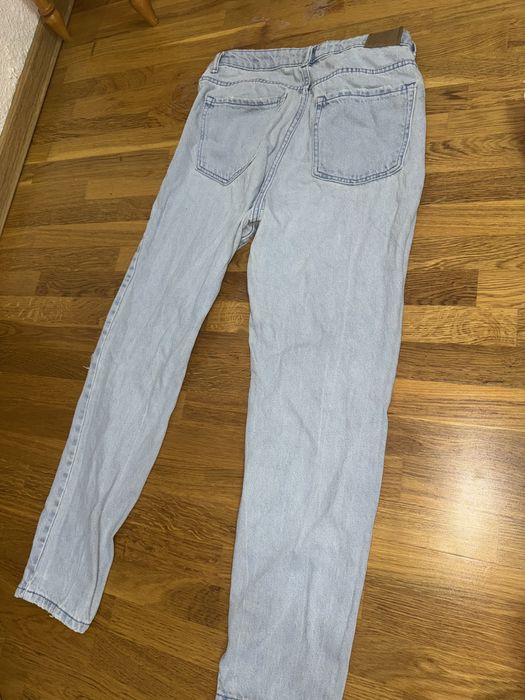 Джинси MOM Bershka, розмір М