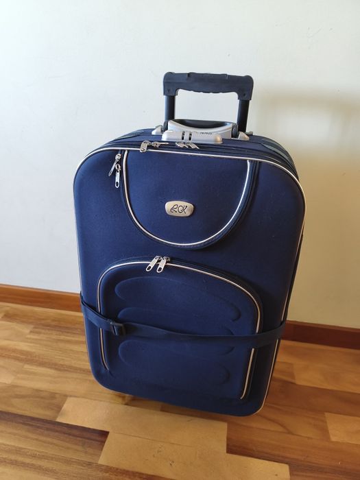 Mala viagem altura 0.67 X 0.42 X 0.27