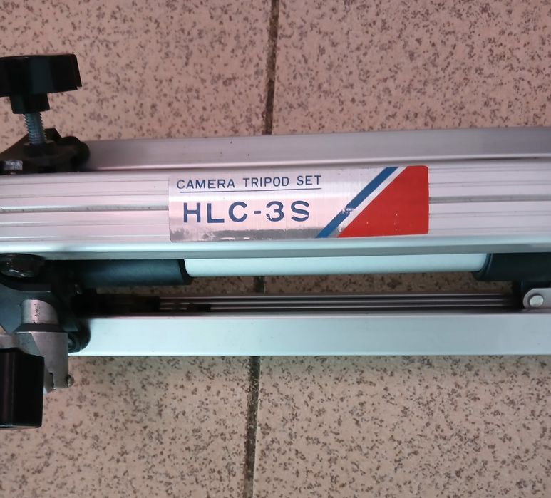 Tripé Antigo para arranjo