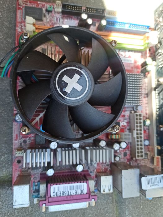 Sprzedam dwa stare laptopa HP Windows 7 i laptopa Dell