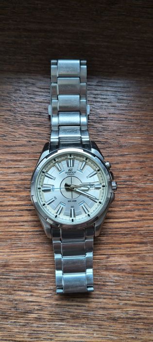 Zegarek Casio Edifice EFR-102