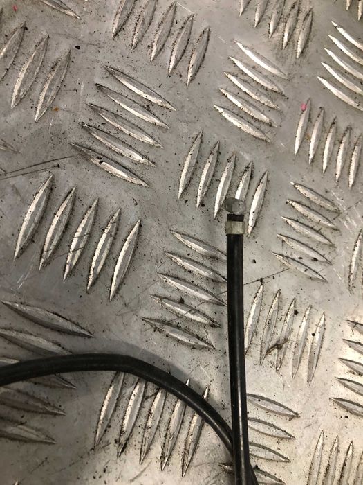Linka cięgno maski Bmw E60 E61 E63 E64 Europa