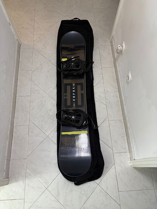 Prancha de snowboard DC FOCUS + fixações Union