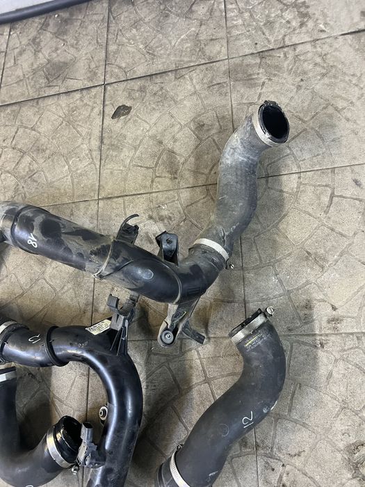 Патрубки надува турбіни інтеркулера tiguan 2