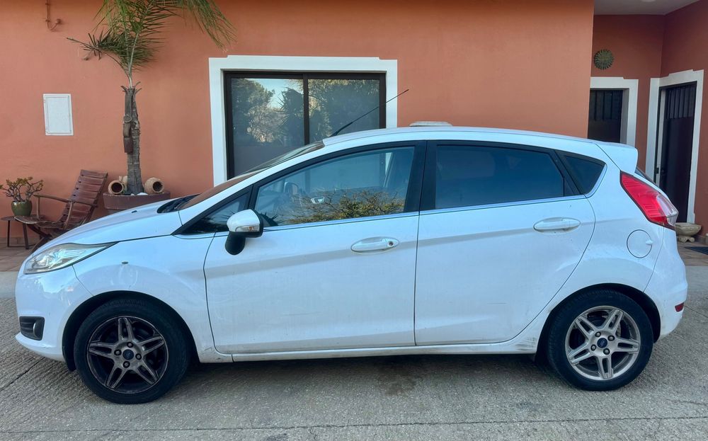Ford Fiesta 1.0 Ti-VCT Titanium — photo 3