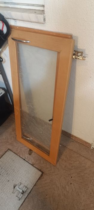 Portas de vidro com aro em madeira 940x440mm