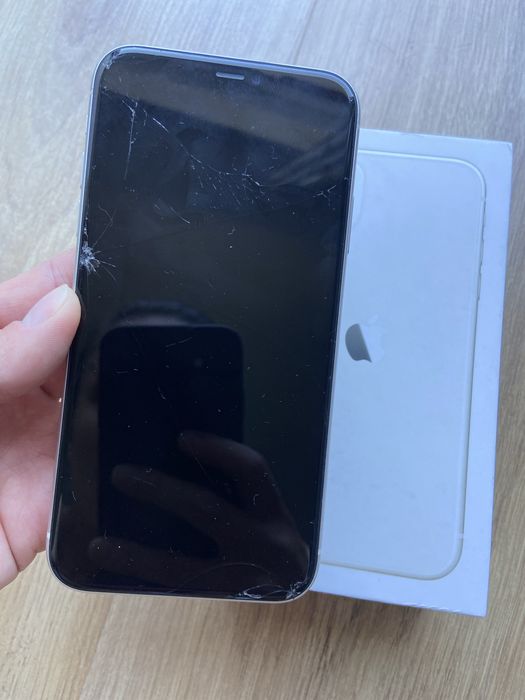iPhone 11 128GB White