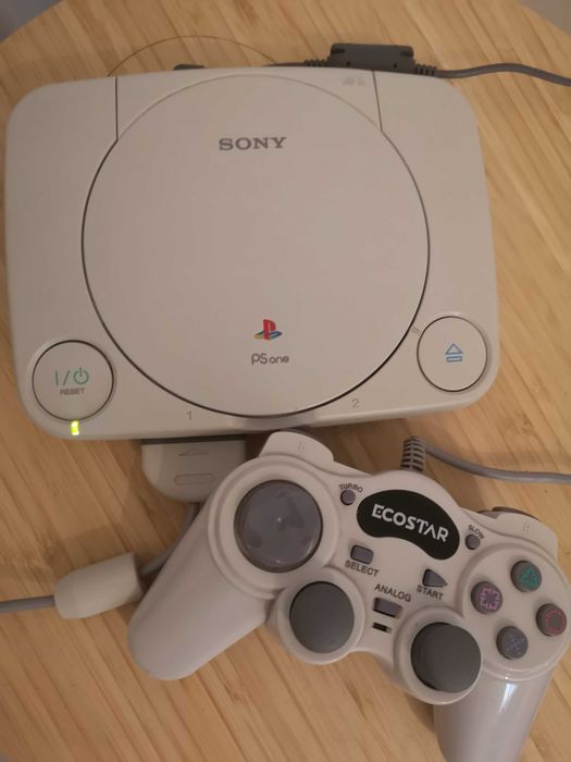 PLAYSTATION ONE estado impecável