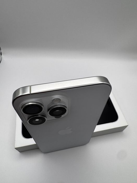 iPhone 16 Pro Max 512GB White Titanium