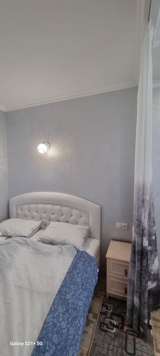 Гарна квартира в Херсоні . Будинок цегла .