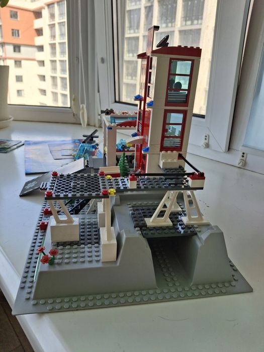 Набір Lego 7892 лікарня