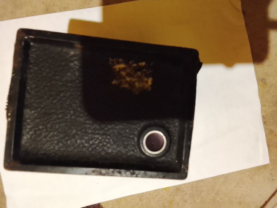 Máquina fotgráfica antiga podia ser de anos 1940