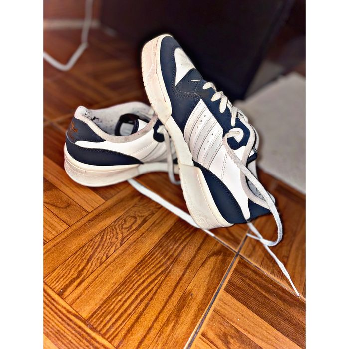 Vendo sapatilhas adidas