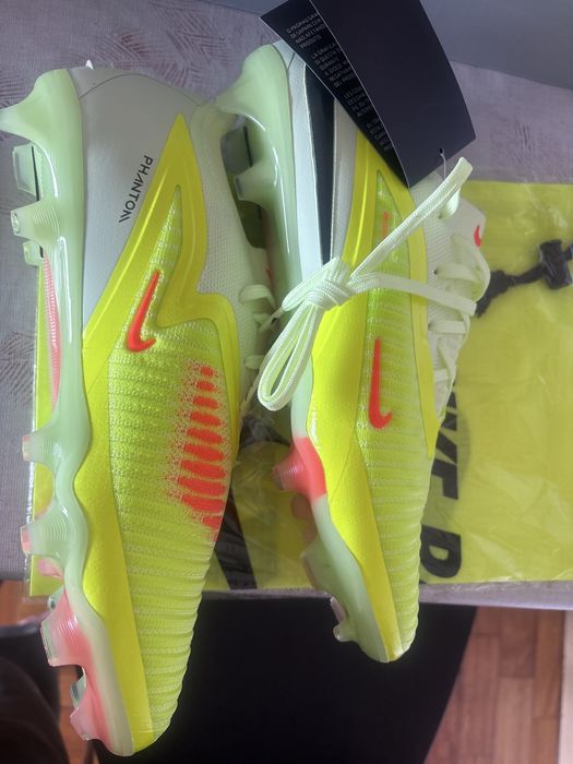 nike phantom luna elite