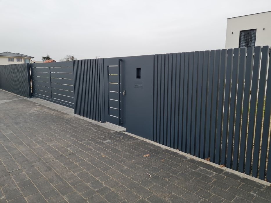 Ogrodzenie, płot nowoczesne z aluminium brama przesuwna.