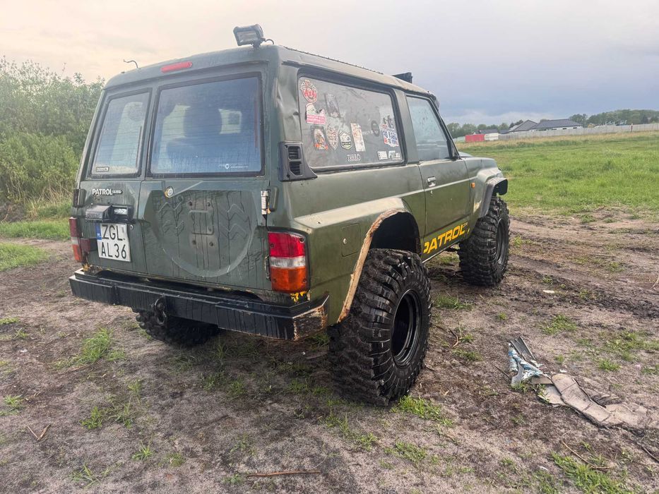 Nissan Patrol Y60 BMW