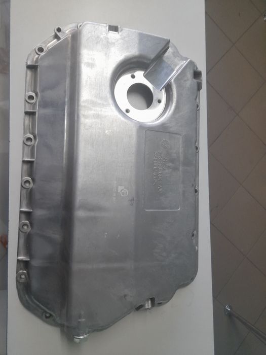 Кришка картера Ауді А6 С5