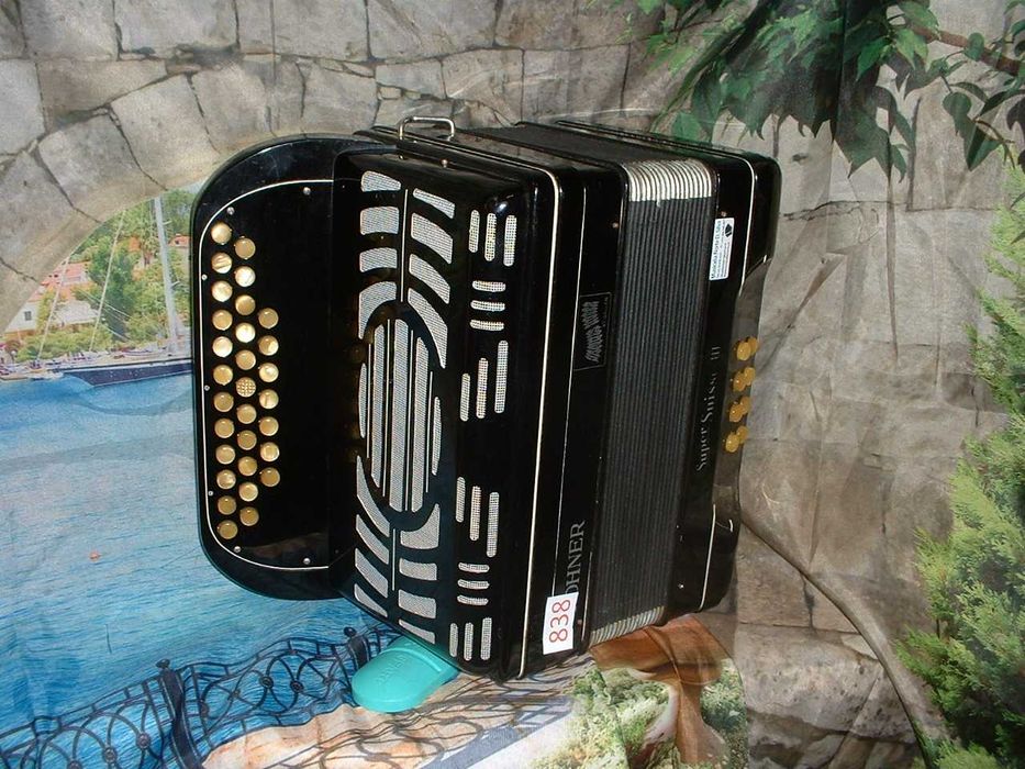 Concertina para venda N, 838