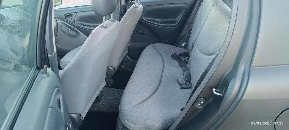 Toyota Yaris 1.0 (1999)