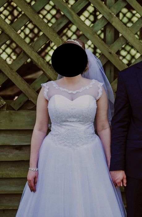 Suknia ślubna, rozmiar 38-40, gorset wiązana