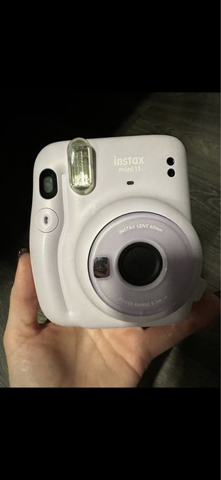 Aparat instax mini 11 + futerał