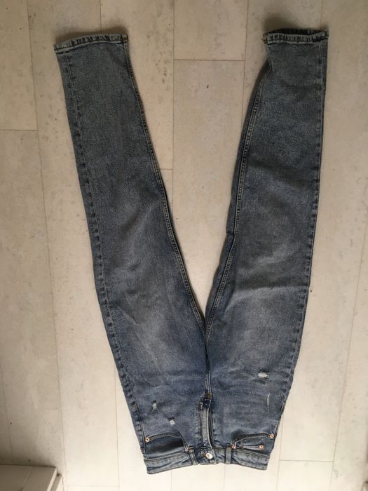 Spodnie r. XS/34 jeansy delikatnie marmurkowe