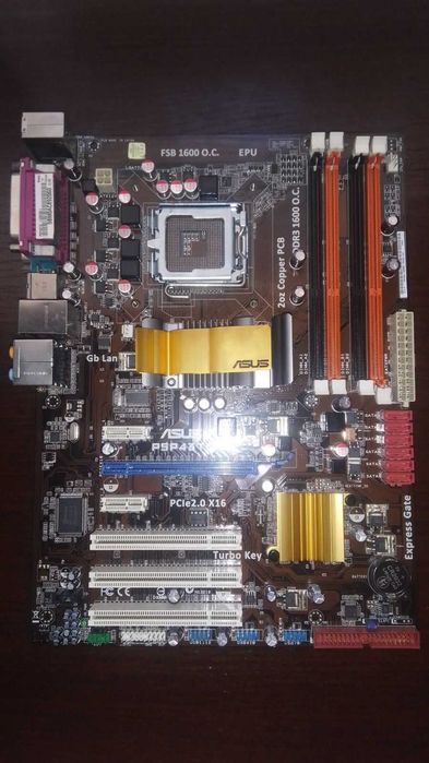 ASUS P5P43TD, Kingston HyperX blu. 2x4 gb, Intel Core2Quad Q9550.
