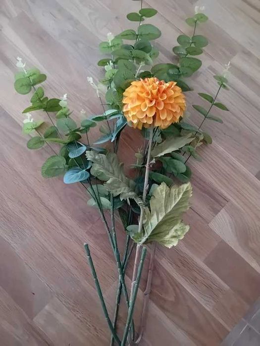 Flores Artificiais Decorativas Hôma  – Peónia Laranja e Eucalipto