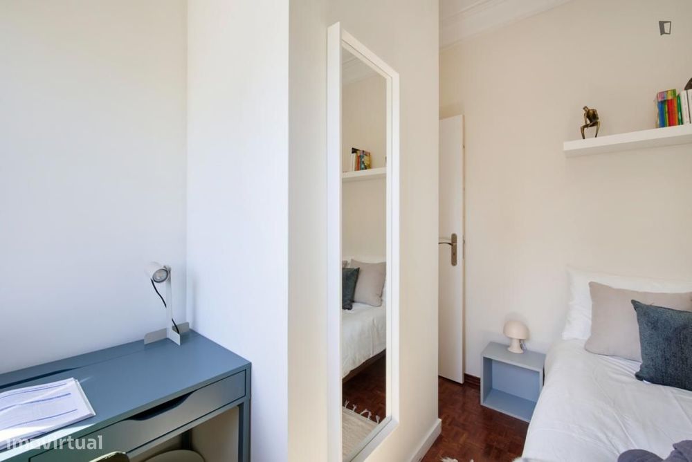 Quarto - localizado em Alvalade Lisbon