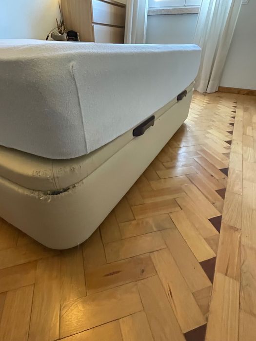 Cama de casal com arrumação 190x150