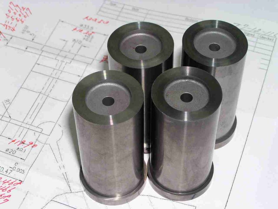 Пуансони і матриці, виготовлення за клесленнями замовника