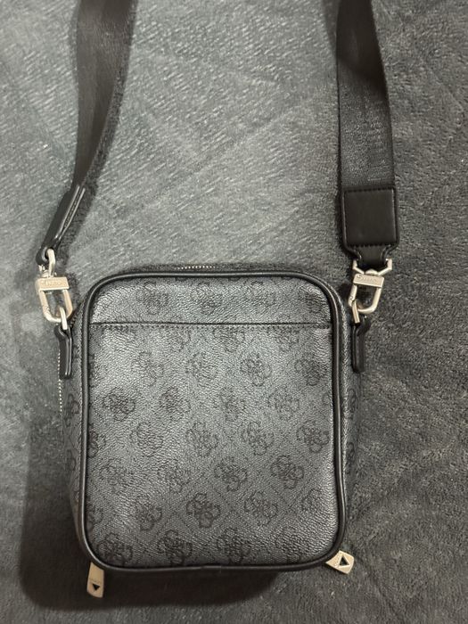 Bolso Guess unisex