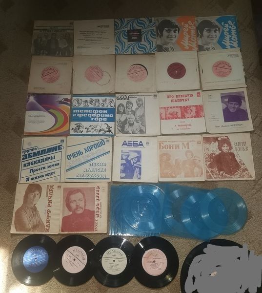 Музыкальные пластинки для проигрывателя