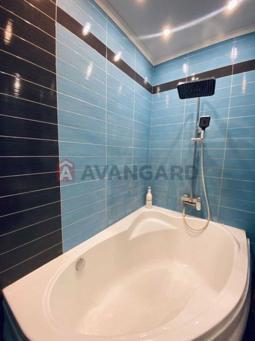 Продається 3-к квартира в самому центрі  Позняків