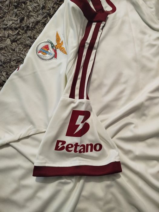 Camisola Benfica 2026/2027 Tamanho L