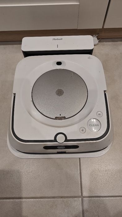 Robot mopujący iRobot Brava Jet