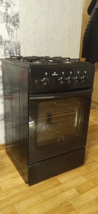 Газовая плита ГРЕТА 1470-00 в отличном состоянии. Продажа в городе!!