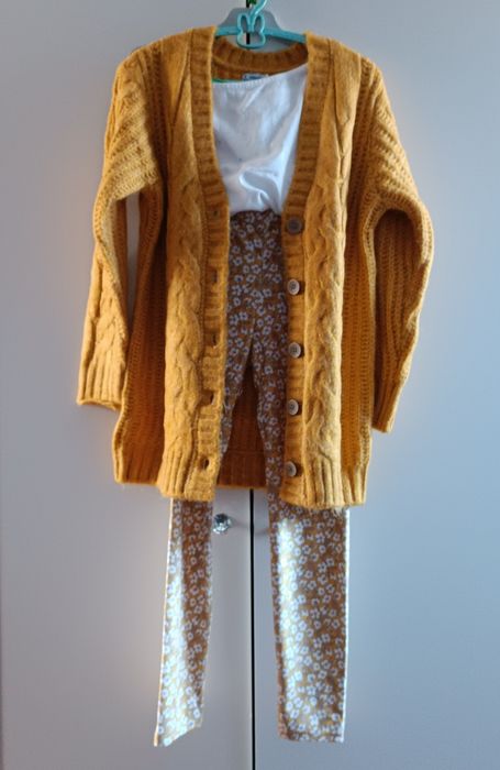 Mayoral sweter kardigan musztarda 134 nowy