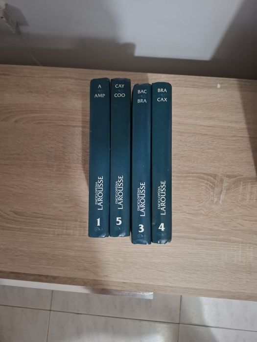 Livros Larousse 1 ao 8