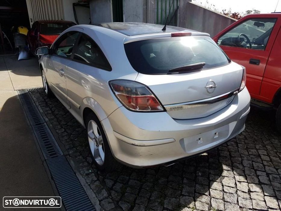 Opel Astra H GTC 2008 para peças