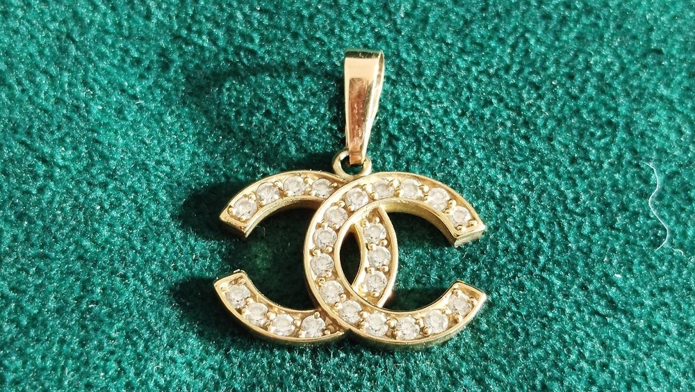 Złota zawieszka Chanel wisiorek 3,2gr 333