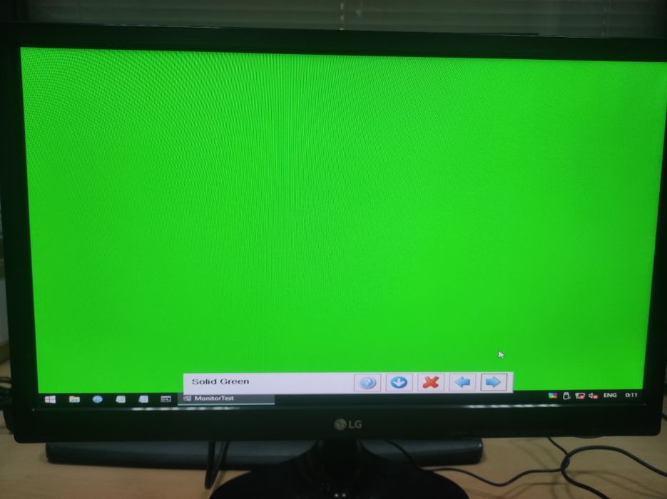 Монитор LG 20m47d-b 20", блок питания, кабель vga