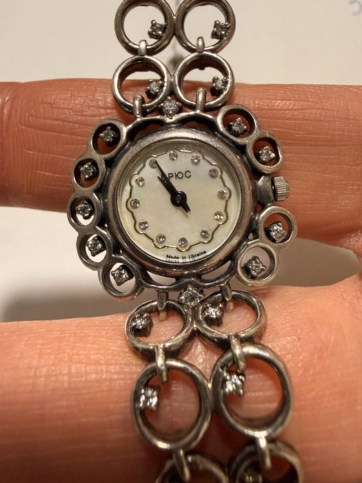 Серьрчные часы 925 пробы