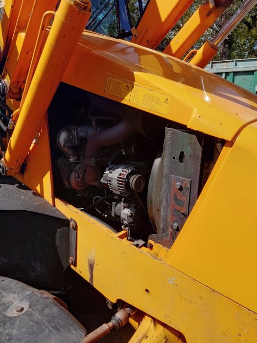 Экскаватор погрузчик. JCB 3CX