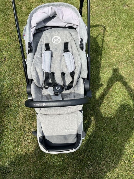 Carrinho passeio cybex