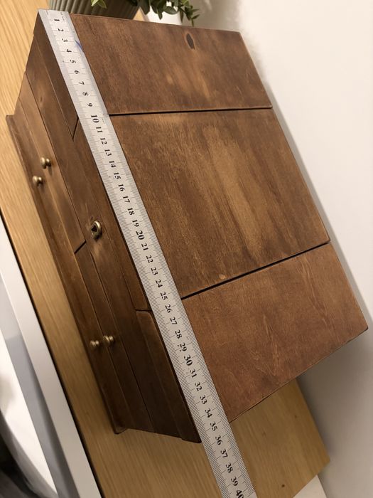 Caixa guarda joias / costura de madeira