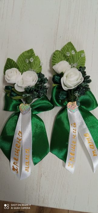 Бутинєрки для хрещених батьків