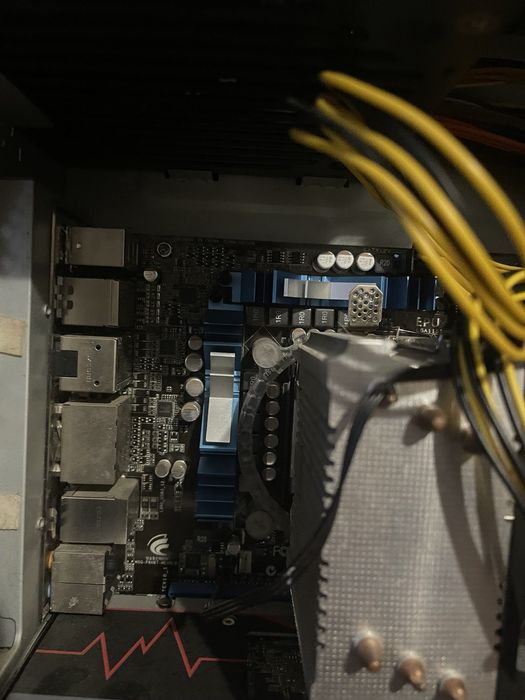 Комплект, процессор,материнка,озу.